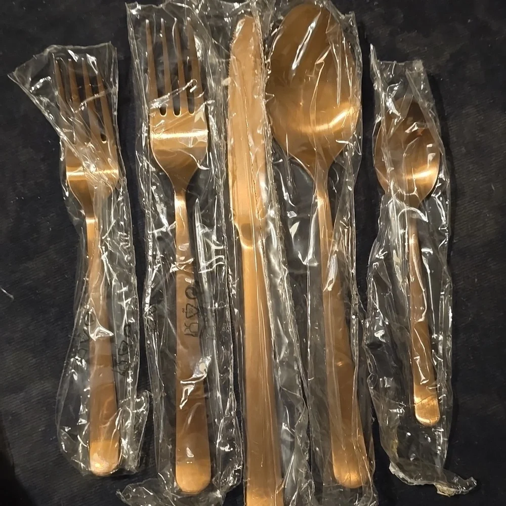 Oslo Cutlery 5 Pc Set in Matte Copper, Service For 1, Retail Price $105.00US